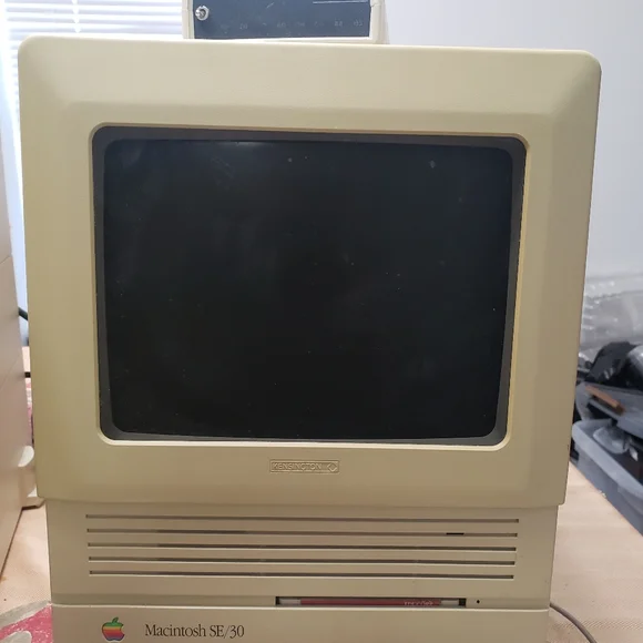 Mac vintage computer